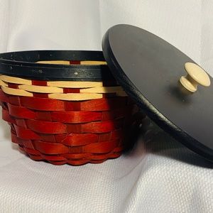 Longaberger Americana Sm Ware basket with Lid